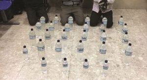 ضبط 3 آسيويين في الجليب بـ 47 بطل خمر