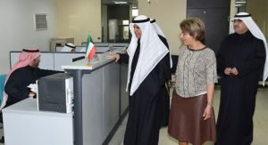 الوزير العزب يطالب بمضاعفة الجهود لتطوير خدمات «العدل»