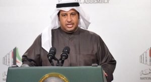 خفر السواحل تنظم تدريبات بالذخيرة الحية