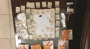 وفاة مواطن وابنته وإصابة زوجته في حادث شنيع