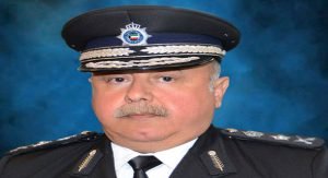 مواطن متعاط نائم في مواقف مدرسة بالفحيحيل