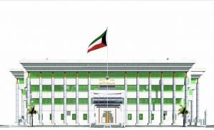 ضبط خليجي يحرق الحاويات لإشغال رجال الأمن عن بيعه المخدرات