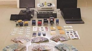 مصريان يزوران عشرات البطاقات ويمنحان المرضى «لائق صحياً» بـ 40 ديناراً