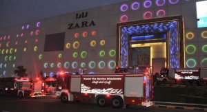 السيطرة على حريق محدود في «القيت مول»