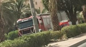 خليجي يتهم أقربائه المواطنين بضربه وتهديده