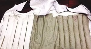 ضبط مصري في المطار بـ 700 حبة ترامادول تحت «الجلابية»