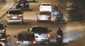 «هوشة» بين 4 مواطنين وخليجي في شارع الحب