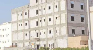 مصادرة 89 برميل خمر محلية و173 زجاجة معدة للبيع