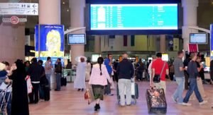 مواطنان بحالة غير طبيعية بحوزتهما 24 حبة برتقالية