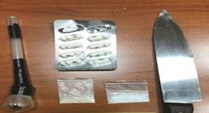 ضبط مسلح مدمن اعتاد سلب الوافدين بسكين في الفروانية