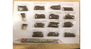 مواطن بحوزته 13 كيس كيميكال وحشيش