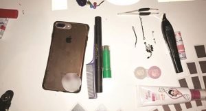 مواطن بملابس نسائية و«حُمرة» لرجال الأمن: حريّة شخصية وحياتي أعيشها على مزاجي