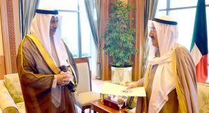 باكستاني هدد مواطنة: دفع 400 دينار أو نشر الصور