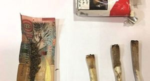 مواطن يشكو نصاب «باعه» «آيفون x» تقليد عبر مواقع التواصل