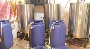 4 نيباليين يديرون في مشرف مصنعاً للخمور