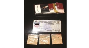مواطن بحوزته 3 أكياس هيروين سقط بنقطة تفتيش في الفروانية