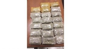 اثيوبية سقطت بـ 8.4 كيلوغرام قات في المطار