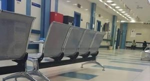 احتجاز مصري داخل حمام مستوصف الفنطاس.. وتدخل الإطفاء