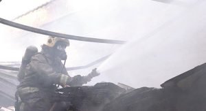 مجهول هرب وترك 7 أظرف هيروين