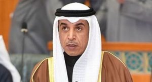 مواطن «متشبه» سقط في قبضة أمن «الأحمدي» بحوزته خمر ومؤثرات عقلية