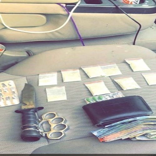 اخماد حريق مركبة على طريق الدائري السادس