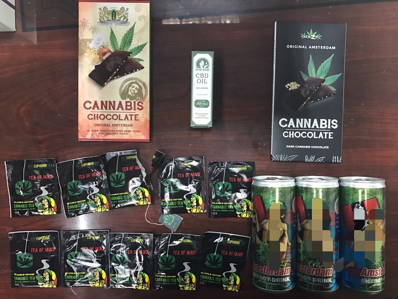 القبض على مواطن عاد من أوروبا بحوزته مخدرات