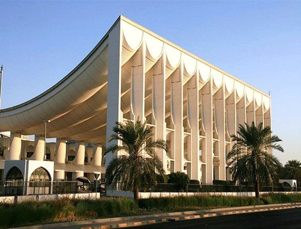 اللجنة التشريعية : الموافقة على إلغاء 