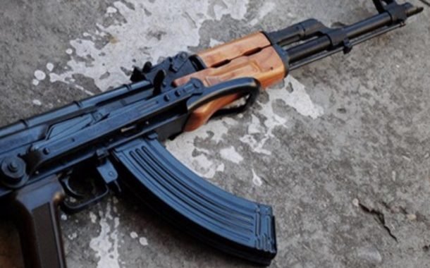 ‏مباحث السلاح تُداهم منزلاً في الأحمدي لضبط كلاشينكوف