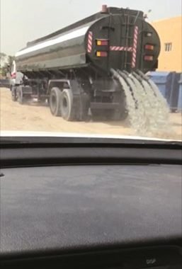 إبعاد عربي تخلص من مياه المجاري في «غير مأهولة»