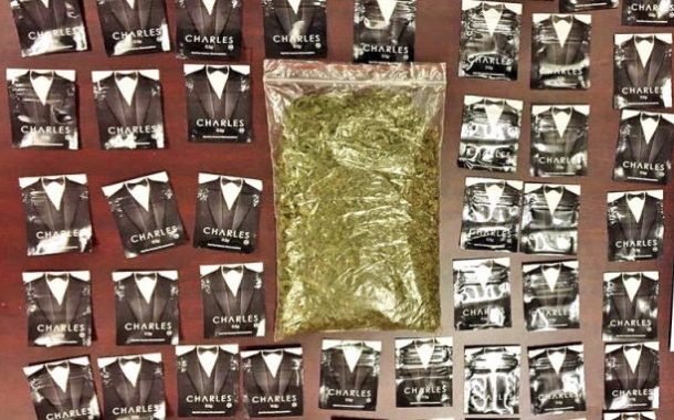 ضبط مواطنة ووافد بحوزتهما مخدرات