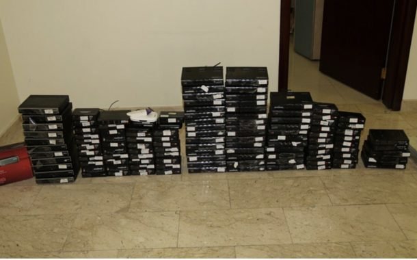 القبض على عصابة آسيوية تقوم بفك الشفرات وبث القنوات بصورة غير مشروعة