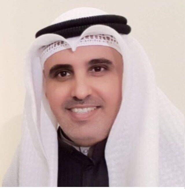 تأجيل دعوى المحامي د.عبيد العنزي لإلغاء شروط اختبارات 