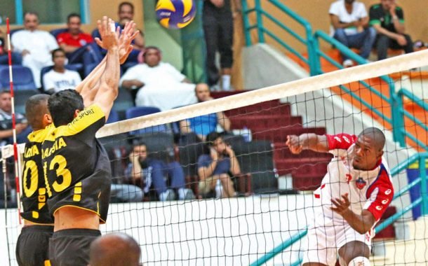 إخلاء سبيل 3 لاعبين وإداري اعتدوا على طاقم حكام مباراة القادسية والكويت