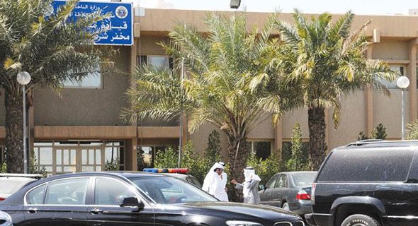 شابان بـ «الزي الوطني» خطفا فيلبينية أمام أعين كفيلها في حديقة منزله