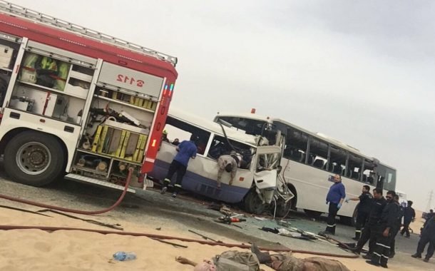 وفاة 15 شخصاً وإصابة 2 آخرين في تصادم حافلتين على طريق الأرتال