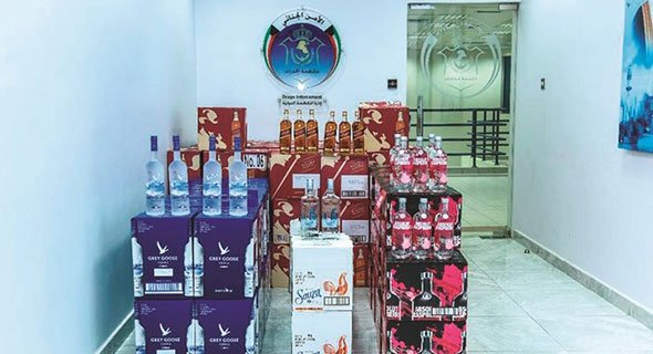 توقيف 3 آسيويين بحوزتهم 171 كرتوناً من المشروبات الكحولية