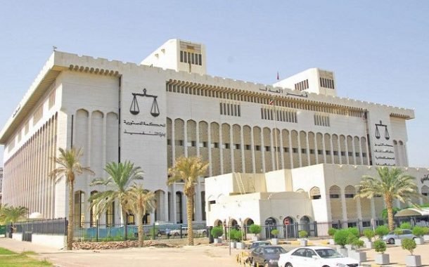 إحتجاز هندي عرض رشوة على موظفي «التجارة»