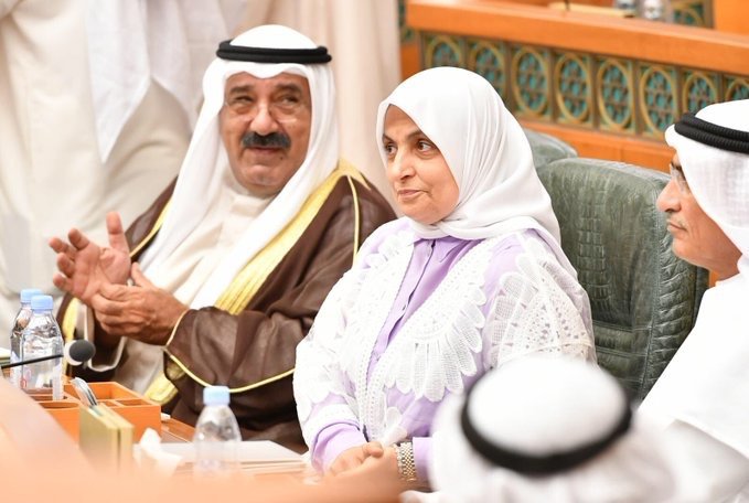 مجلس الأمة يجدد الثقة بالوزيرة هند الصبيح