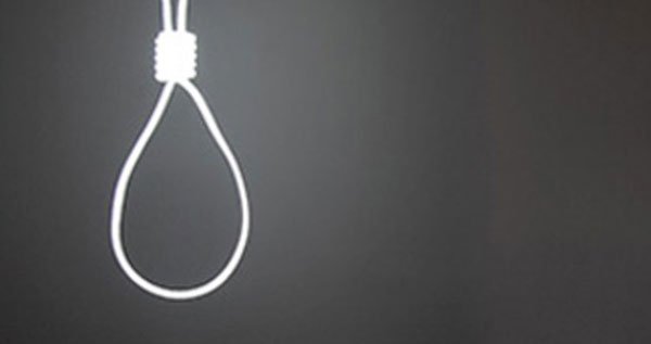 إنتحار هندي ربط عنقه بـ «شماغ» في ابراج الكهرباء