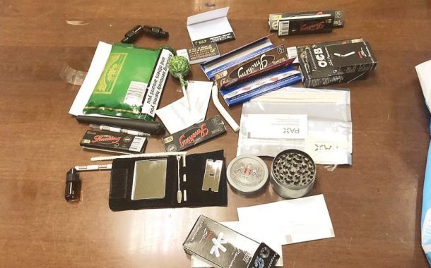 لبناني وصل الى الكويت من أمستردام حاملاً حلويات بطعم «الماريجوانا» و«الحشيش»