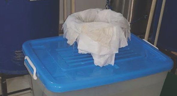 ضبط مواطن يدير مصنع «خمور» في حولي