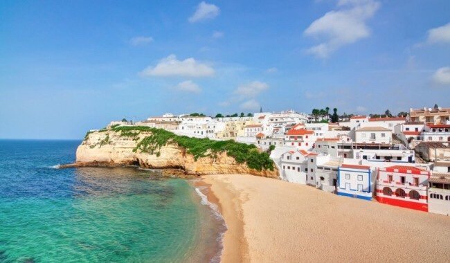 سائق تاكسي برتغالي «ضرب» مواطناً ضرباً مبرحاً