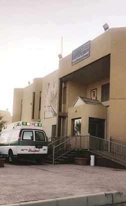 التحقيق مع مواطن خمسيني سرق سيارة إسعاف أمام طوارئ الجهراء