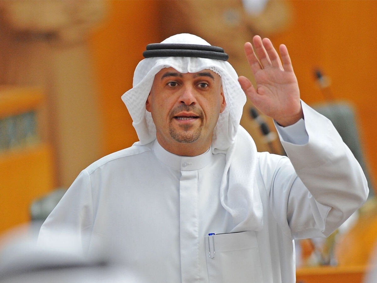 الصالح ينفي مانُشر نقلاً عن رئيس الوزراء: سموه يتابع خطوات الوزراء بمكافحة الفساد