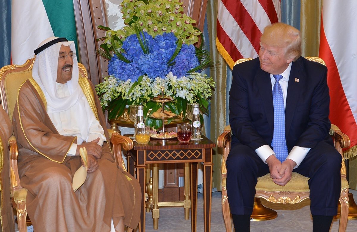 سمو الأمير يشكر الرئيس الأميركي ويدعوه إلى زيارة الكويت