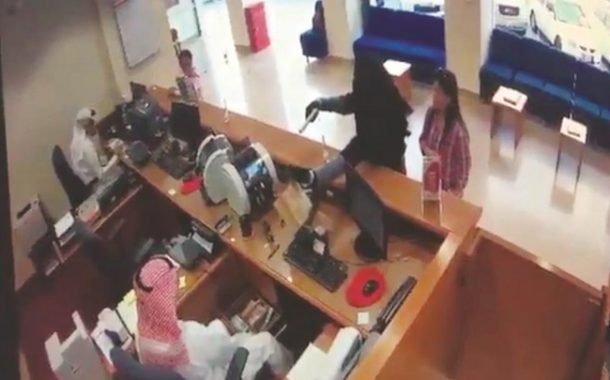 التحقيق مع 7 مشتبه بهم في السطو على «بنك الخليج»