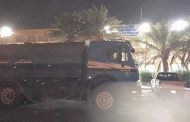 إبعاد قائد شاحنة سربت مياه الصرف الصحي على طريق الملك فهد