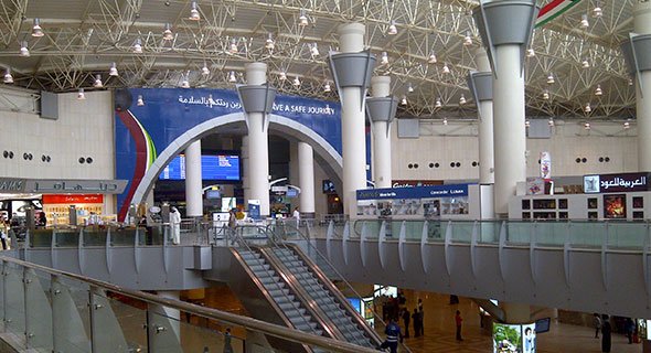 إحباط محاولة مواطن عبور المطار بممنوعات و18 ألف دولار مُخبأة بطريقة سرّية واحترافية