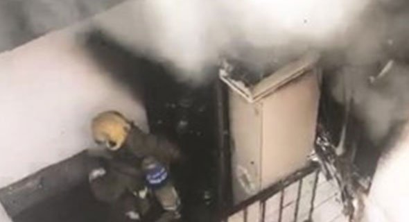 إخماد حريق شبّ في عمارة بالجليب